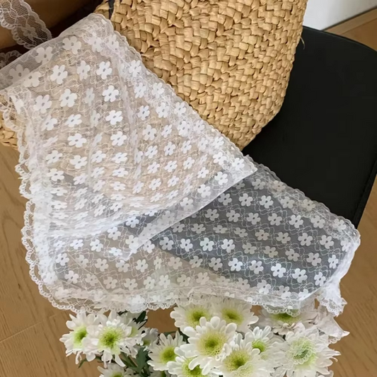 Lace Triangle Scarf – Elegant Floral Ribbon for Women